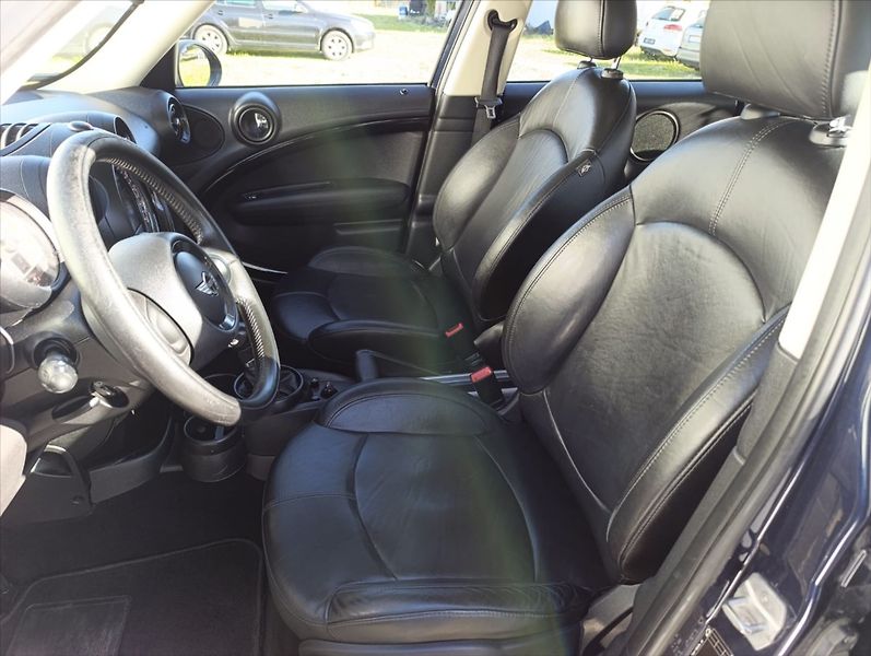 Mini Countryman 2,0 d Automat Navi Panorama LE - fotka 14 z 32