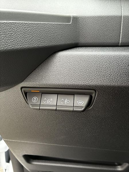 Renault Master (2026) VAN L4H3 RWD 170k RED - fotka 14 z 15