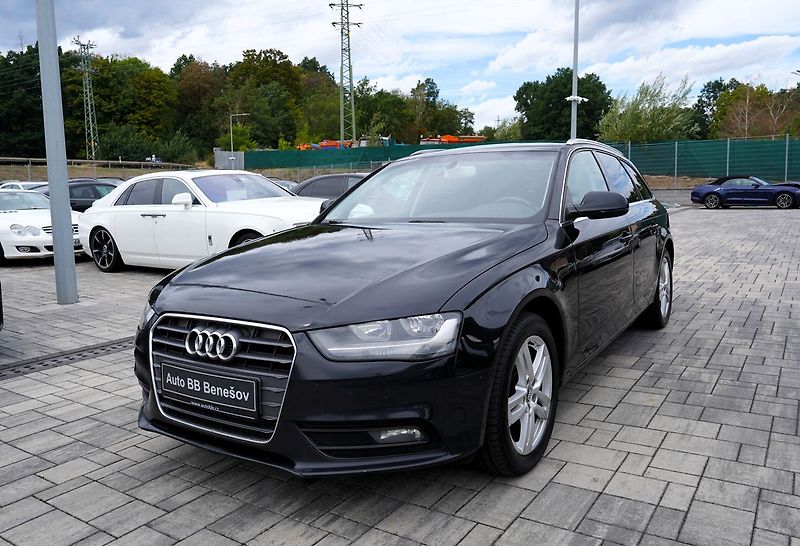 Audi A4 2.0 TDI/manuál/180 PS - fotka 2 z 42