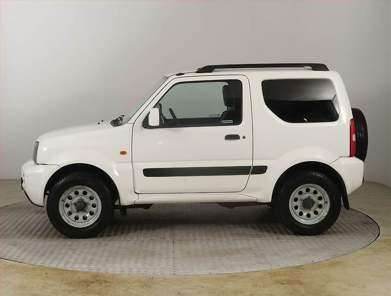 Suzuki Jimny (2012) 1.3 16V, 4X4 - fotka 3 z 17