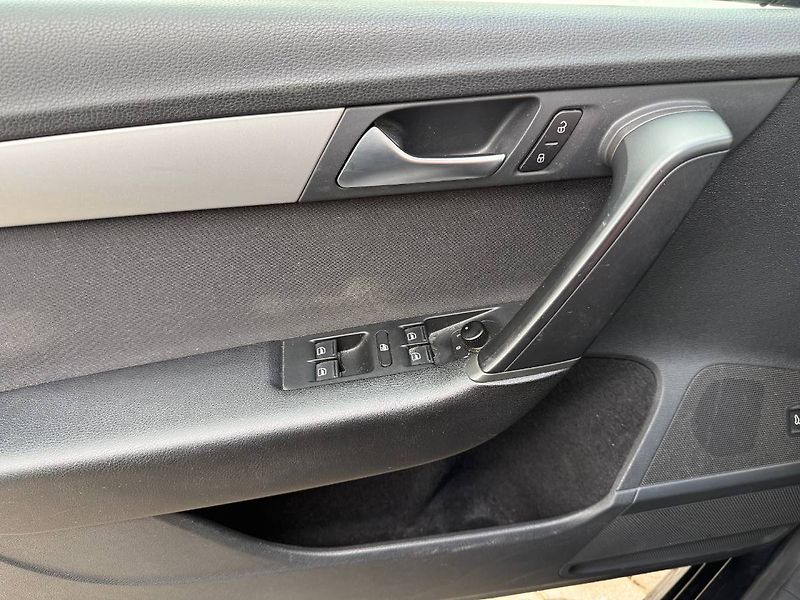 Volkswagen Passat (2012) 1.6 TDI 77 kW Comfortline - fotka 18 z 20