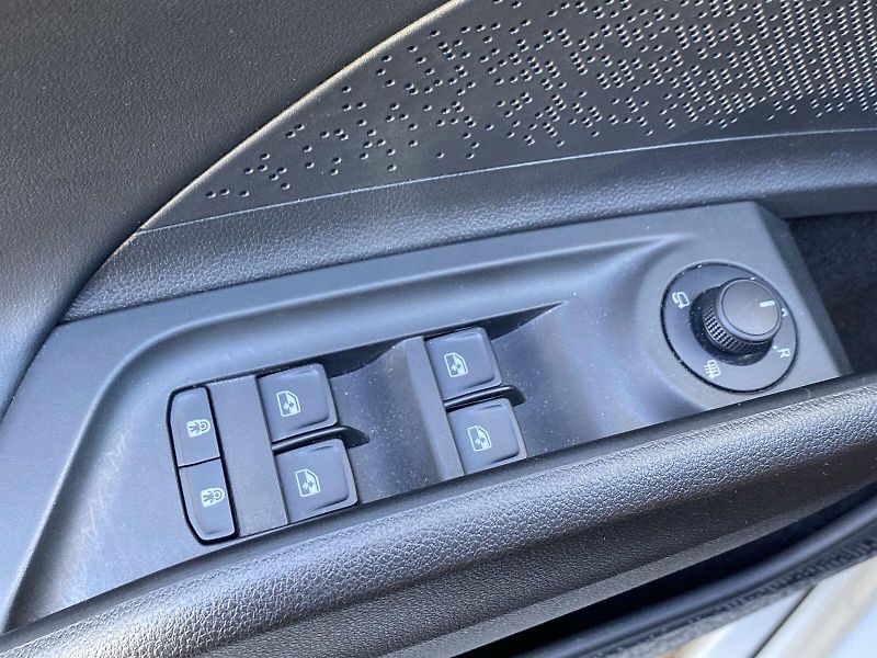 Škoda Enyaq (2025) 85 Sportline - fotka 21 z 38