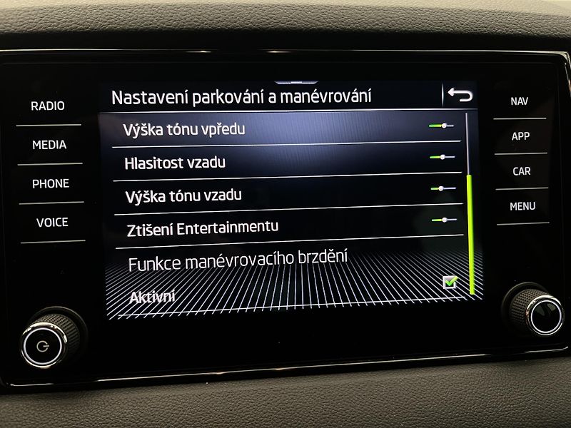 Škoda Karoq 1.5 TSI DRIVE AUT CZ - fotka 37 z 40