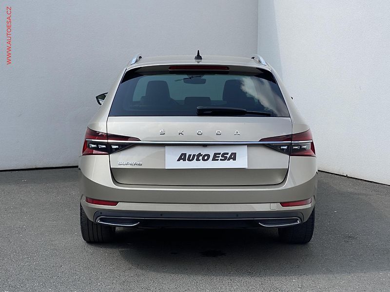 Škoda Superb (2022) 2.0 TDi, ČR, L&K, DSG, LED - fotka 5 z 20
