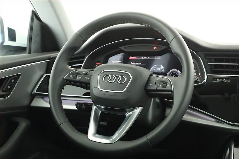 Audi Q8 (2023) 55 TFSI - fotka 8 z 21
