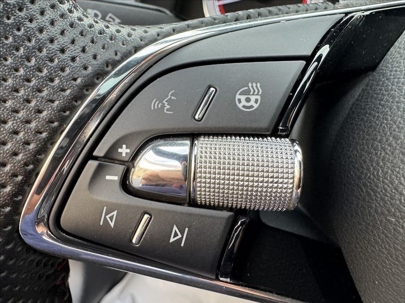 Škoda Scala 1,5 TSI Monte Carlo původ ČR - fotka 31 z 50