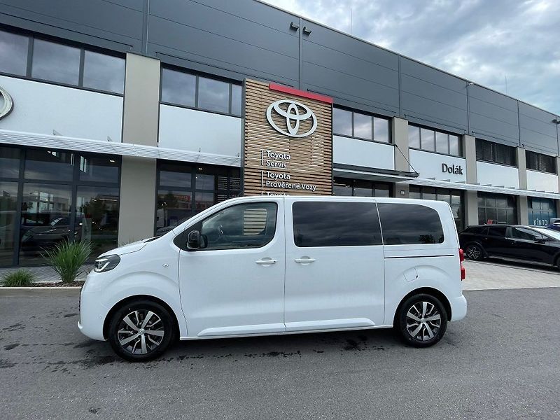 Toyota ProAce Verso 2.2D 180HP A/T L1 VIP 7S - fotka 3 z 30