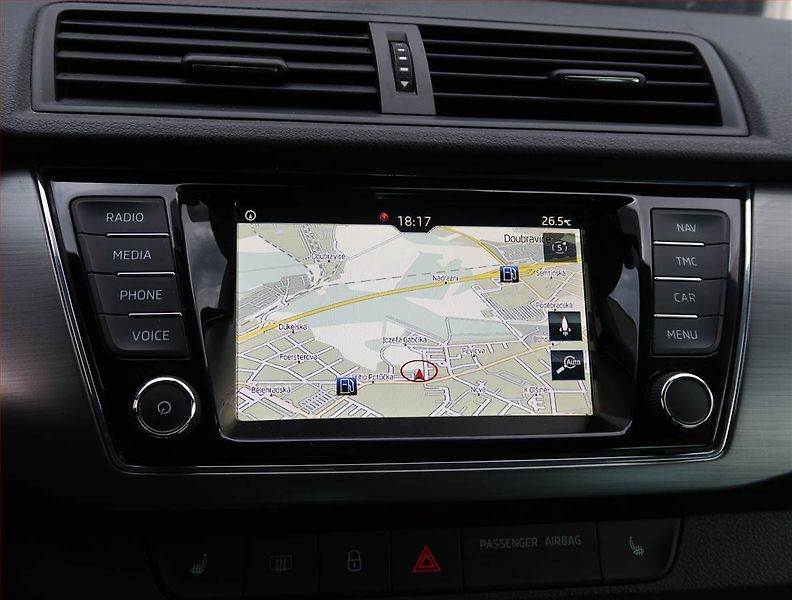 Škoda Fabia (2018) Style 1.0 TSI, Navi, Tempomat - fotka 13 z 20
