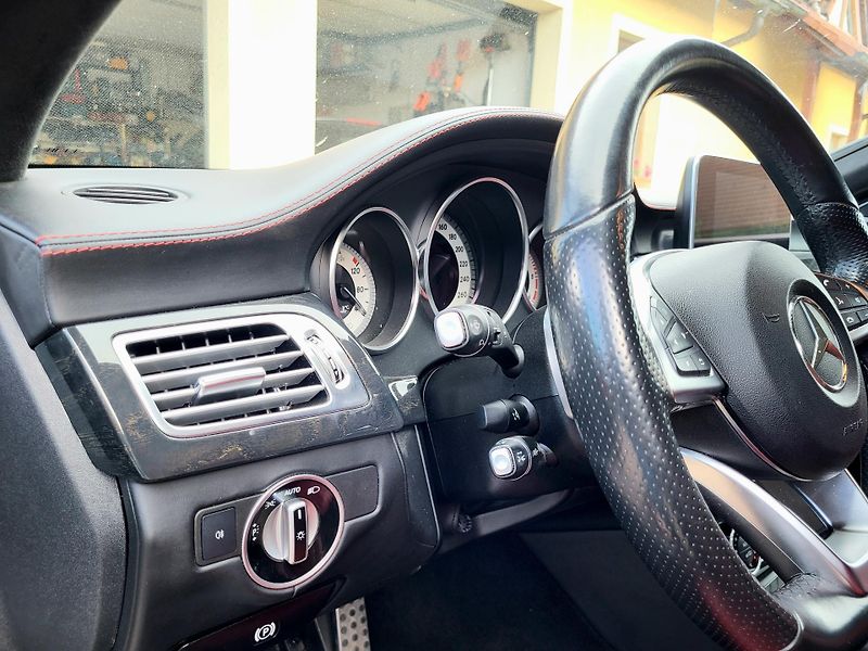 Mercedes-Benz CLS (2016) X218, Designo, AMG paket, 350D - fotka 13 z 29