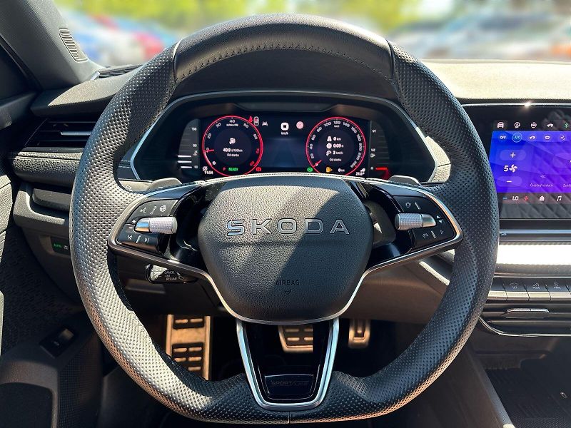 Škoda Octavia (2025) Combi 1.5 TSI M-HEV DSG Sportl - fotka 19 z 30