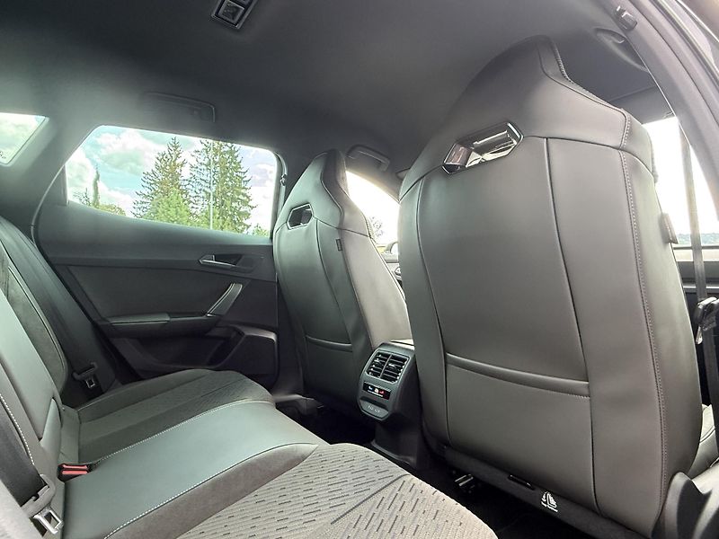 Cupra Formentor (2026) 2.0TDI TRIBE 150k DSG ZÁRUKA 5 - fotka 21 z 45
