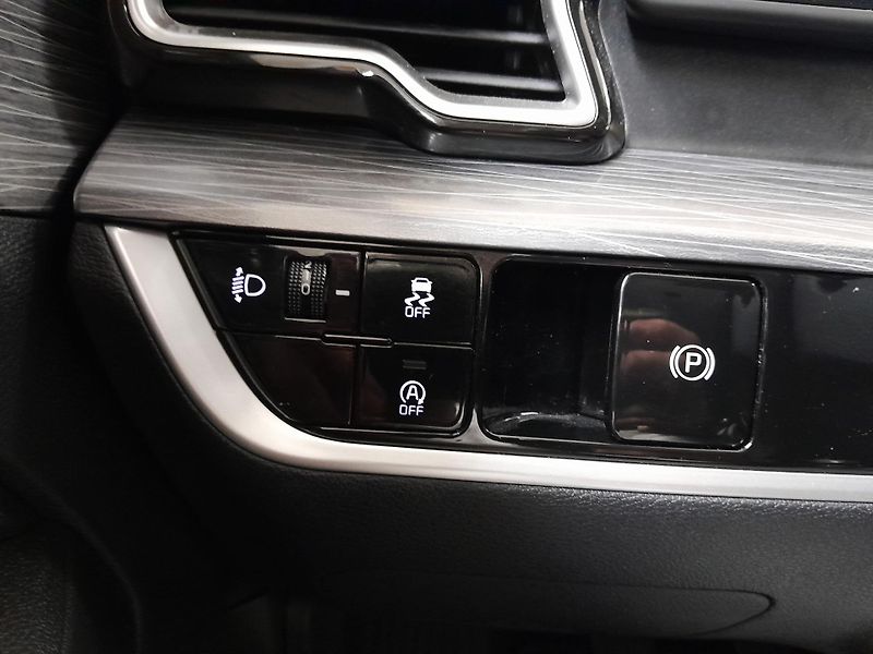 Kia Sportage 1.6 T-GDI Comfort ČR 1.MAJ - fotka 28 z 29