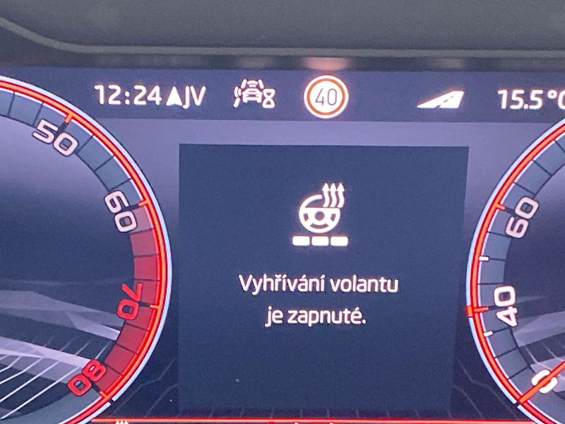 Škoda Karoq (2025) 1.5 TSI DSG Sportline - fotka 11 z 45