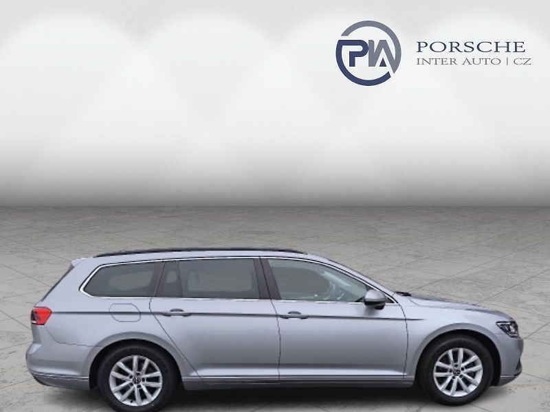 Volkswagen Passat 2.0TDi DSG  Business Premium - fotka 22 z 23