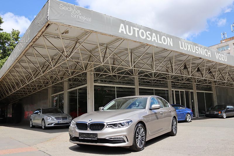 BMW Řada 5 520D XDRIVE SPORT LINE G30  - fotka 1 z 50