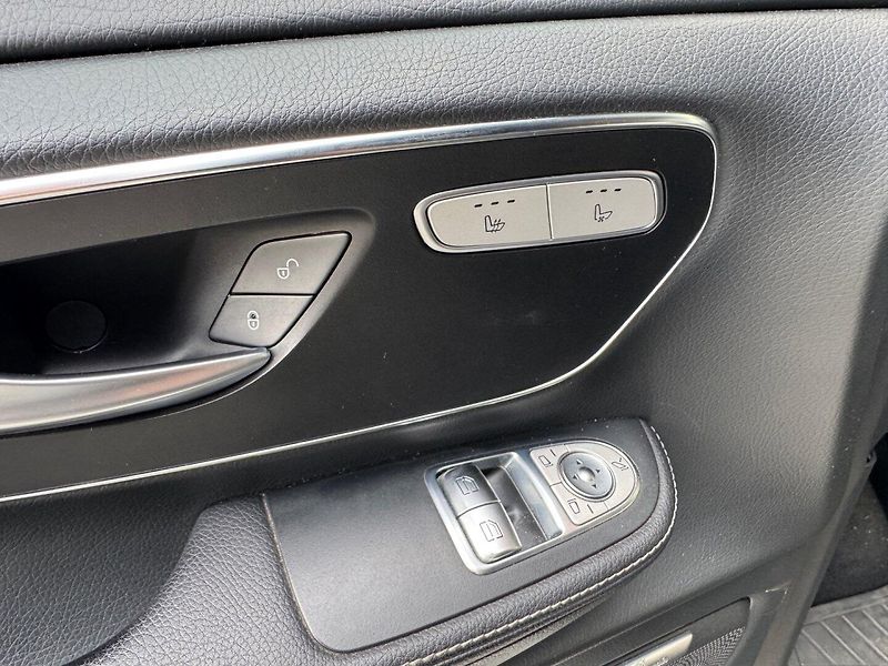 Mercedes-Benz Třídy V (2016) 2.2 V250 AMG Avantgarde - fotka 20 z 27