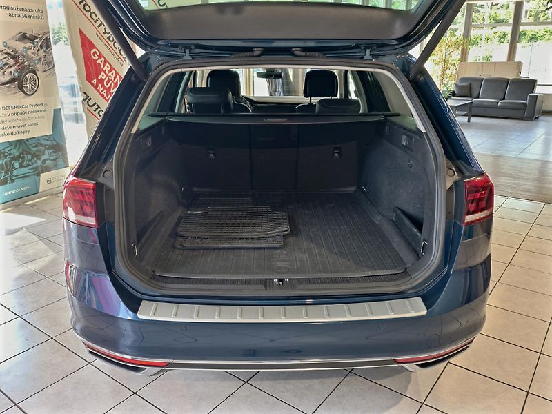 Volkswagen Passat 2.0 TDi DSG ELEGANCE, DCC, ČR  - fotka 12 z 26