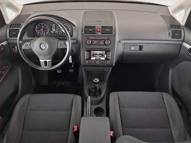 Volkswagen Touran (2012) 1.2 TSI, 7 míst, Navi - fotka 8 z 17