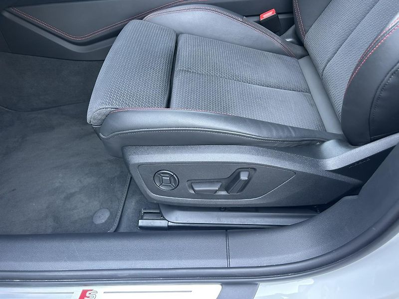 Audi A6 A S-line 50 TDI quattro - fotka 15 z 27