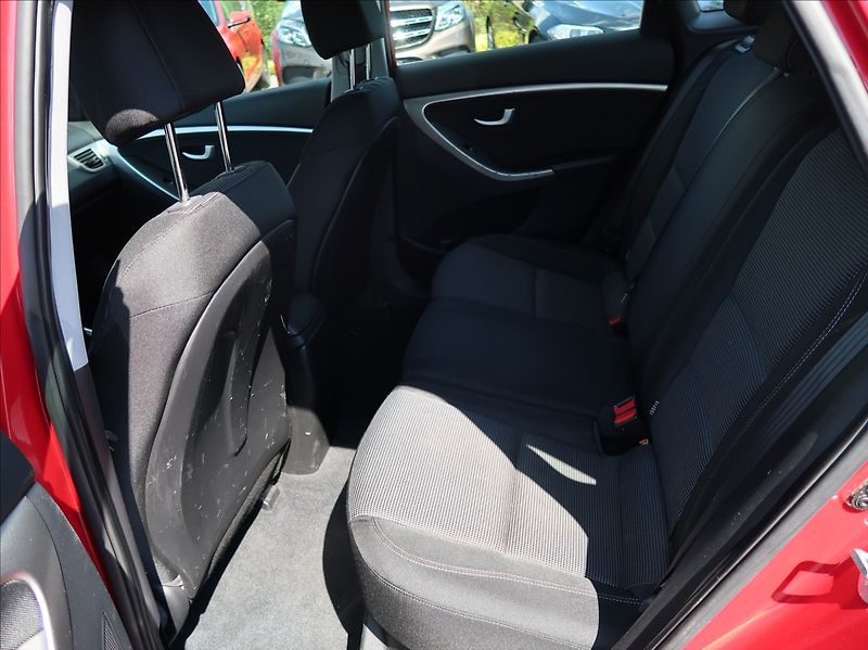 Hyundai i30 1,4 CVVT,73kW,NovéČR,Klima - fotka 18 z 24