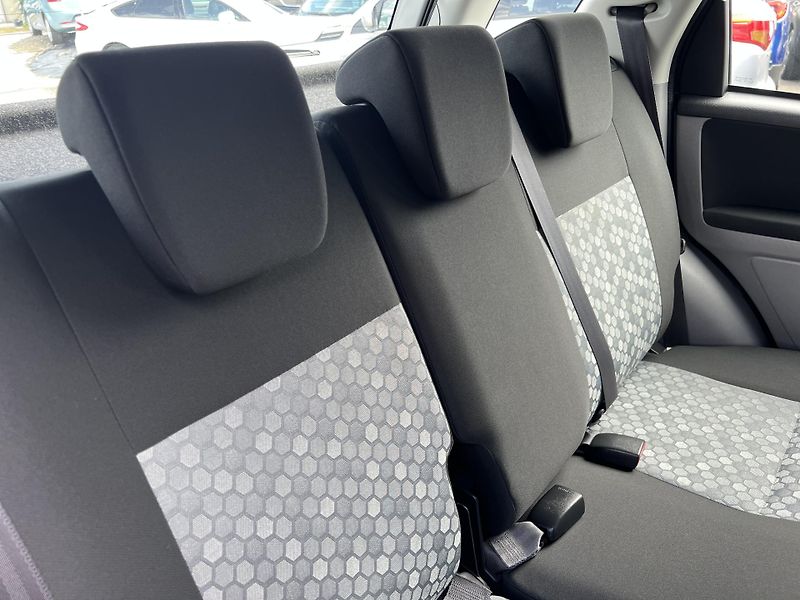 Suzuki SX4 1.6i 4x2 KLIMATIZACE TAŽNÉ - fotka 23 z 33