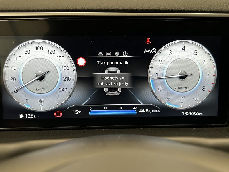 Hyundai Tucson 1.6 T-GDI SMART - fotka 17 z 37