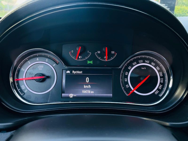 Opel Insignia 2.0CDTi 4x4 MANUÁL KAMERA VÝHŘ - fotka 45 z 49