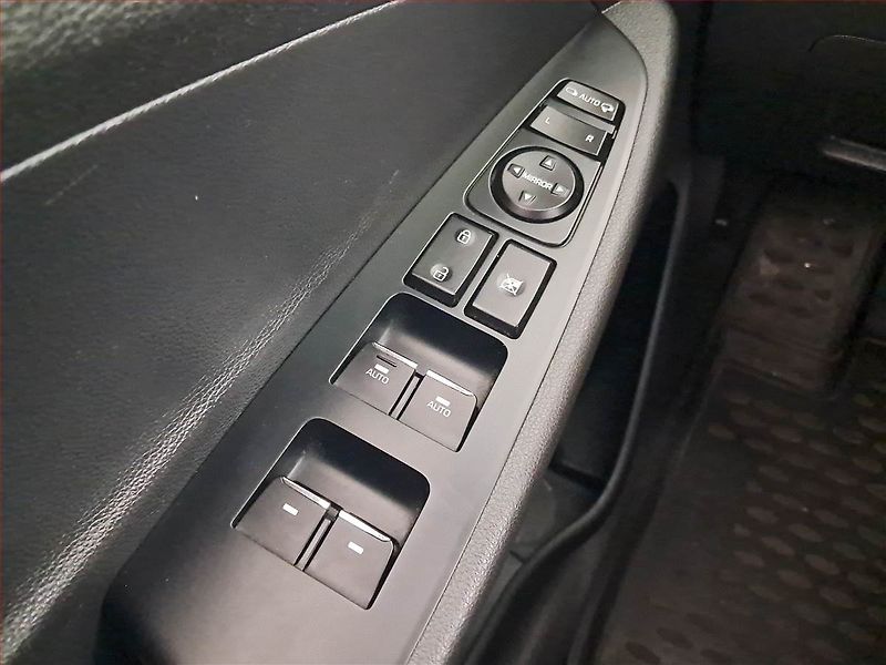 Hyundai Tucson (2018) 1.6 T-GDI, Automat, Navi - fotka 19 z 21