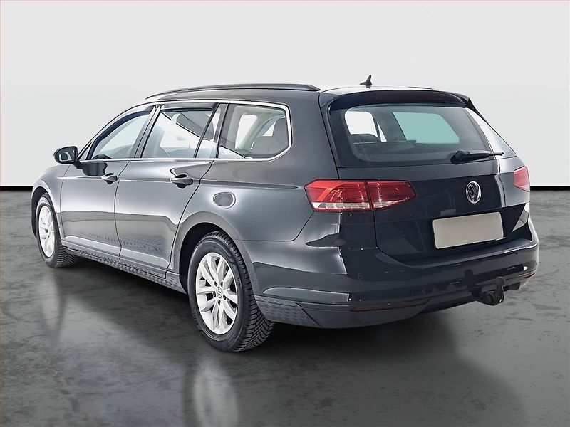 Volkswagen Passat (2017) 2.0 TDI, Automat, Navi - fotka 4 z 21
