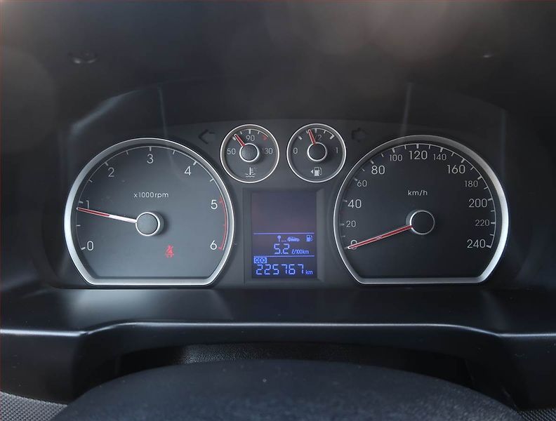 Hyundai i30 (2008) 1.6 CRDi, zamluveno - fotka 11 z 16
