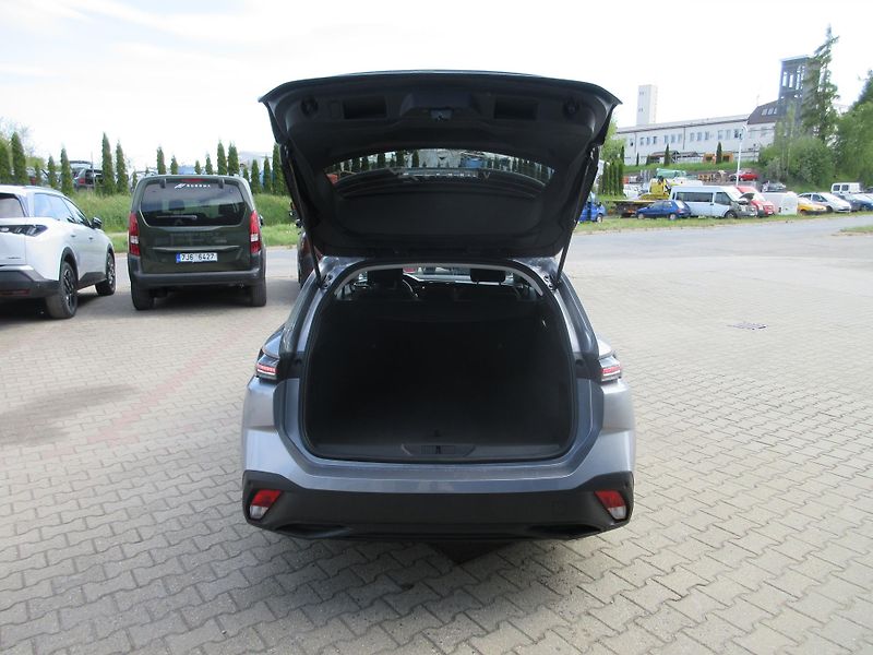 Peugeot 308 (2025) SW STYLE Hybrid 145 e-DCS6 - fotka 8 z 31