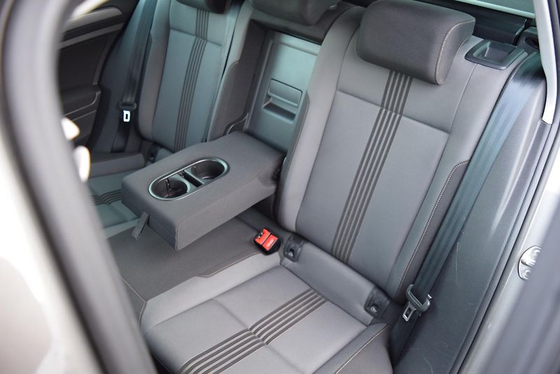Volkswagen Golf Variant (2016) 1.4TSI 110kw COMFORTLINE TAŽNÉ - fotka 17 z 45