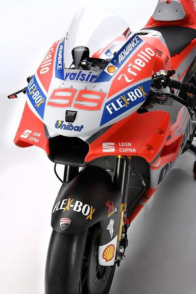 Ducati Panigale V4 S (2018) CORSE ex Jorge Lorenzo - fotka 37 z 39