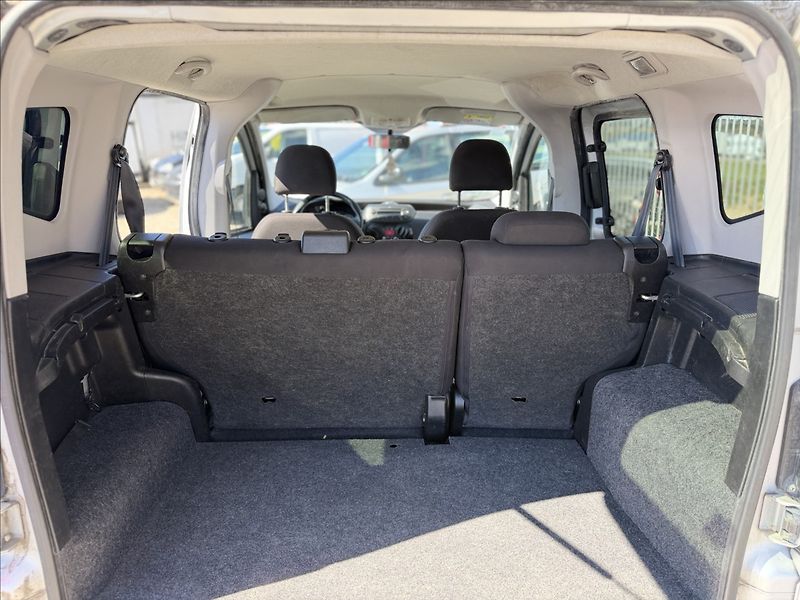 Fiat Qubo 1,4 i + CNG - fotka 20 z 24