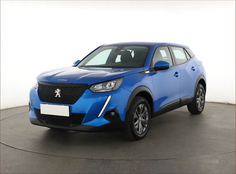 Peugeot 2008 (2021) 1.2 PureTech, Serv.kniha - fotka 2 z 17