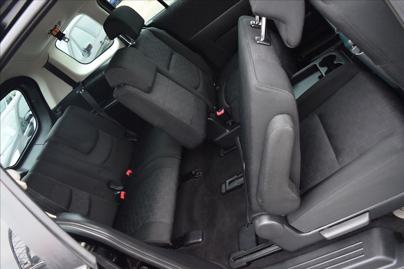 Mazda 5 1,8 i 85KW 7MÍST TAŽNÉ - fotka 23 z 45