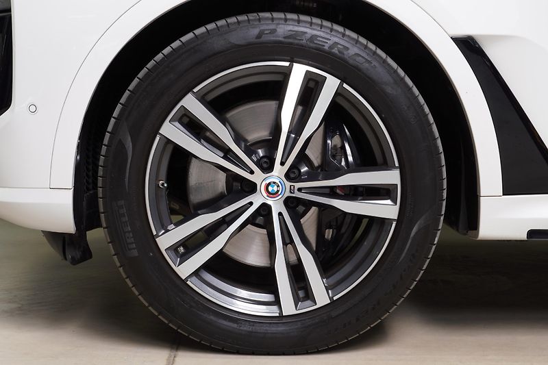 BMW X7 Xdrive40d,M-paket,HUD,360,Tažn - fotka 16 z 47
