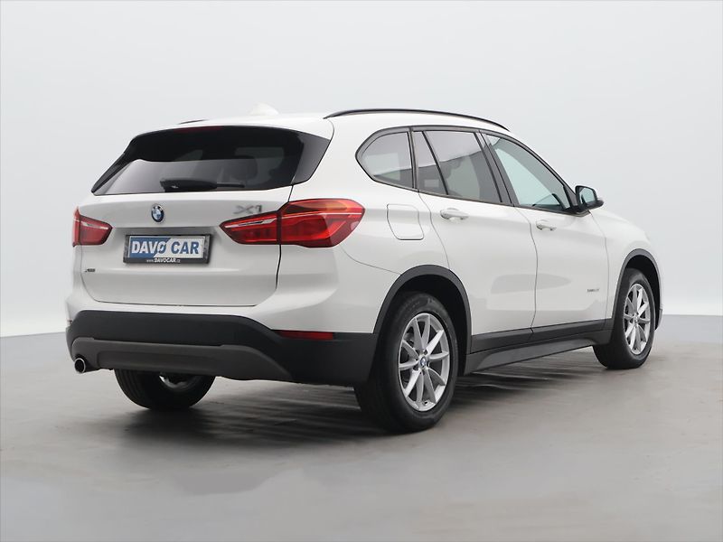 BMW X1 2.0 18d  xD Aut CZ Advantage - fotka 7 z 28
