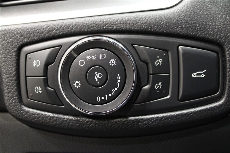 Ford Galaxy 2,0 TDCi 110kW Titanium 7 míst - fotka 15 z 38