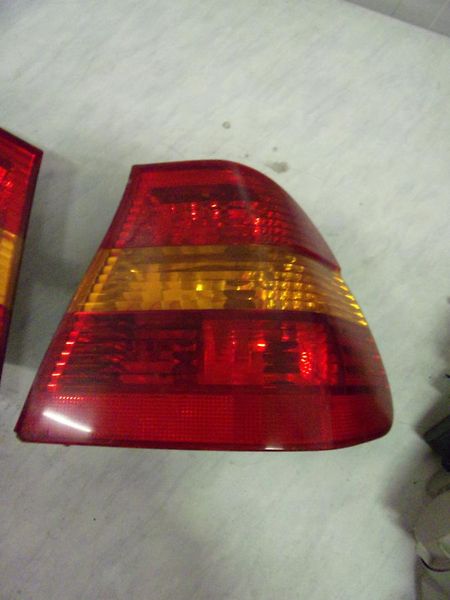 BMW Řada 3 E46 zadní světla sedan - fotka 3 z 4