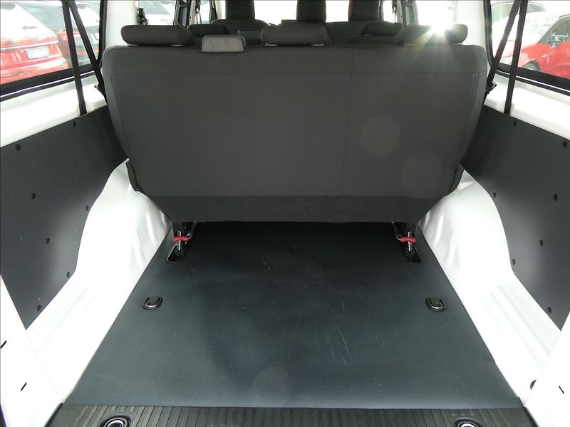 Peugeot Expert 1,5 HDi 1.MAJ.,LONG,9.míst,DPH - fotka 14 z 44