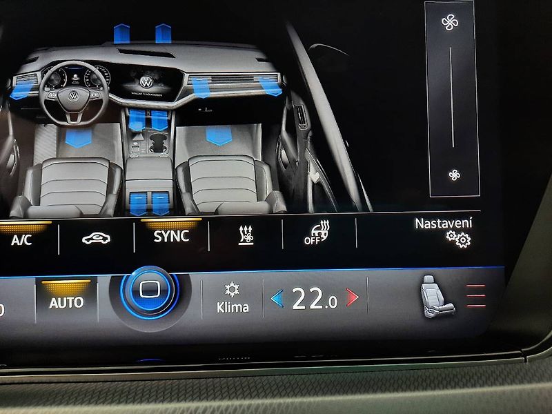 Volkswagen Touareg (2022) R-Line 3.0 TDI 4Motion (210kW/ - fotka 19 z 30