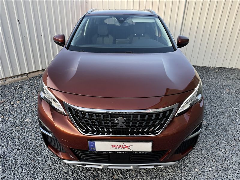 Peugeot 3008 1,2 i ALLURE DPH 1.maj původČR - fotka 6 z 50
