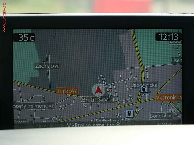 Peugeot 5008 (2015) 1.6 BlueHDi, ČR, Allure, navi - fotka 18 z 21