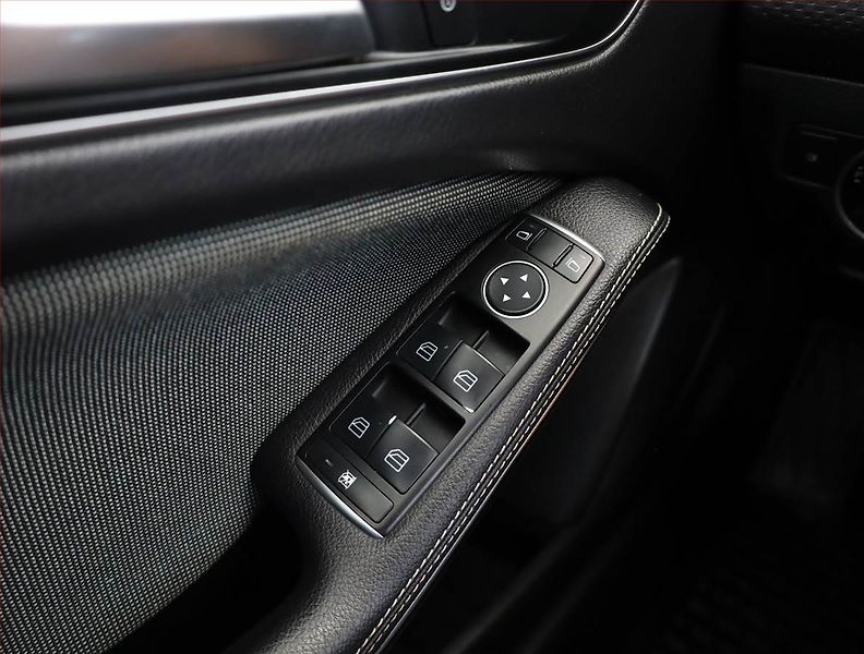 Mercedes-Benz Třídy A (2016) A 180 d, Automat, Kůže - fotka 17 z 20