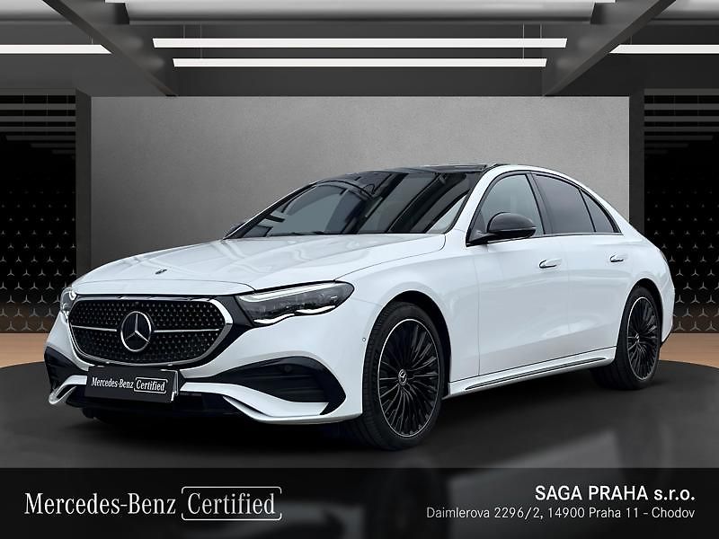 Mercedes-Benz Třídy E Třída E 220 d 4MATIC AMG Line - fotka 1 z 18