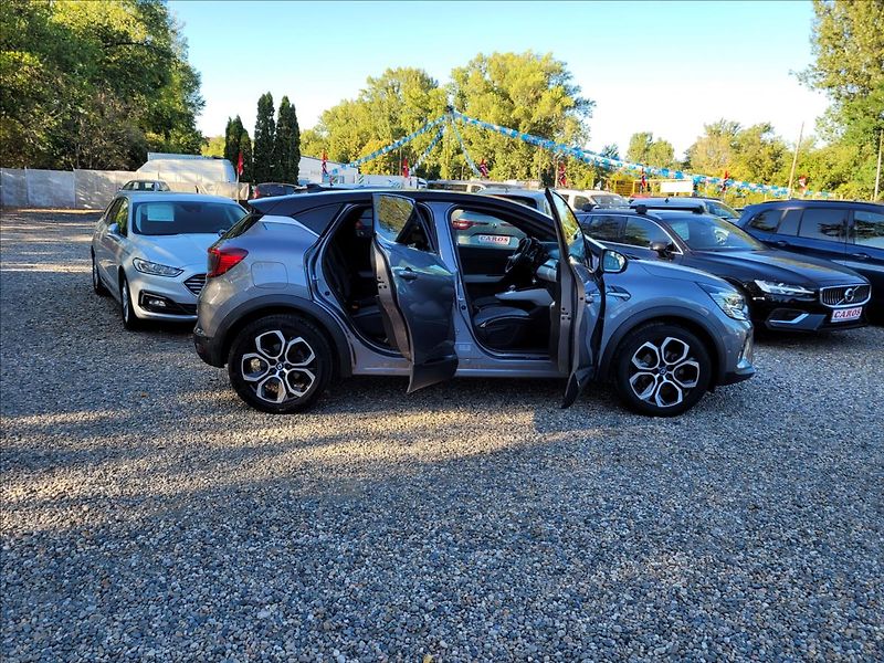 Renault Captur 1,6 E-Tech PHEV Intense - fotka 18 z 49