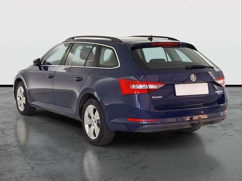 Škoda Superb (2016) Ambition 2.0 TDI, Bi-Xenony - fotka 4 z 20