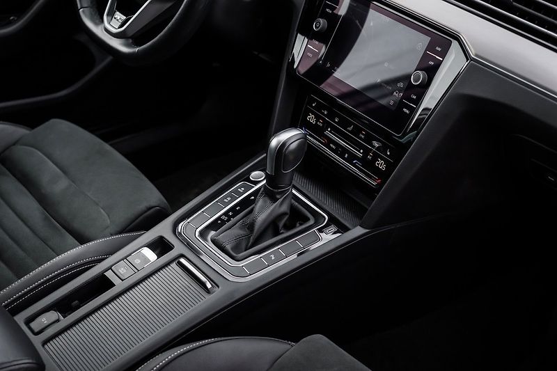 Volkswagen Passat TDI 4M 147kW R-Line - fotka 20 z 21