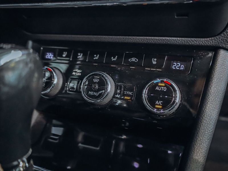 Škoda Superb 2.0TDI, Style DSG 110 kW - fotka 24 z 32